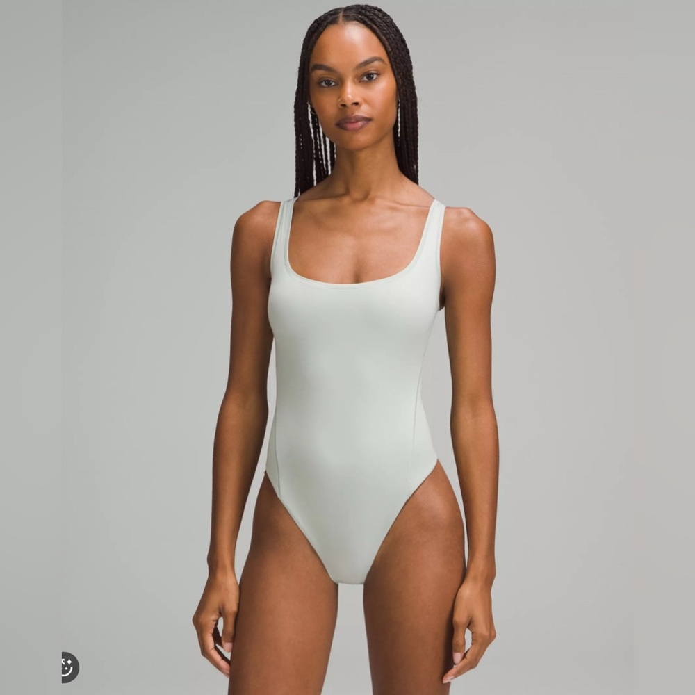 Lululemon Wundermost Square Neck bodysuit | XS | JDGR